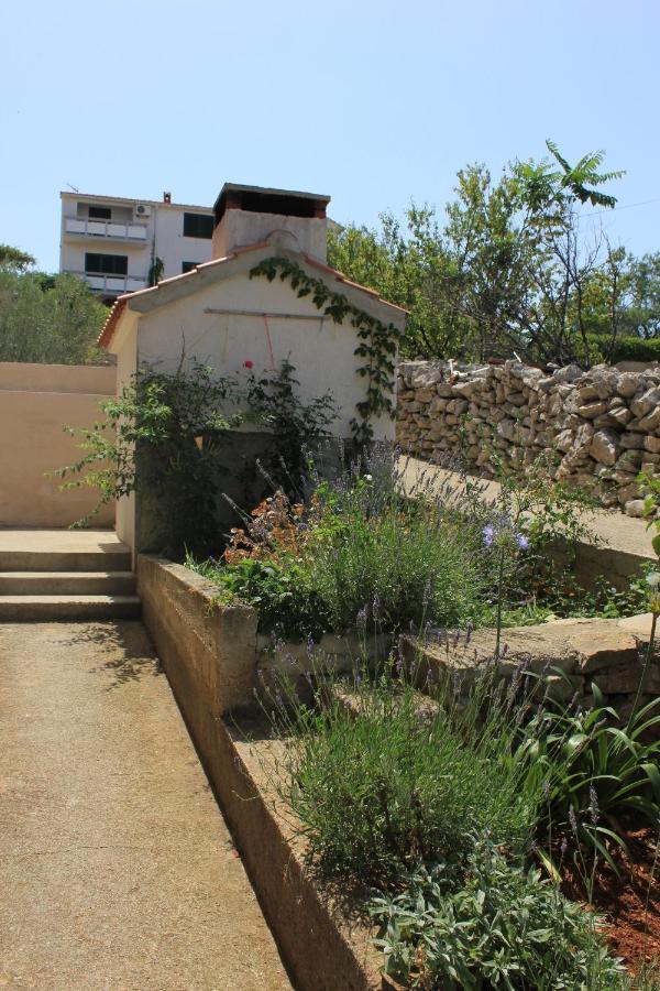 Apartments By The Sea Sali, Dugi Otok - 8121 ภายนอก รูปภาพ