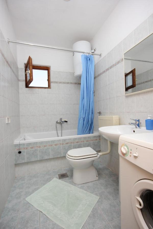 Apartments By The Sea Sali, Dugi Otok - 8121 ภายนอก รูปภาพ