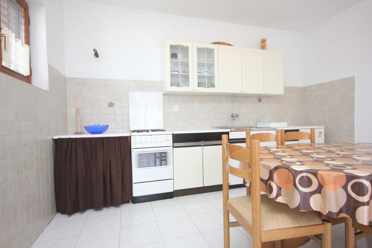 Apartments By The Sea Sali, Dugi Otok - 8121 ภายนอก รูปภาพ